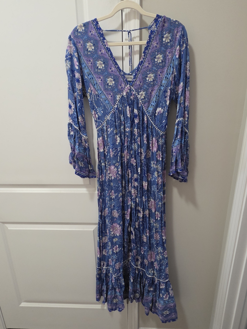 Women's Blue Floral V-Neck Maxi Dress with Ruffle Hem